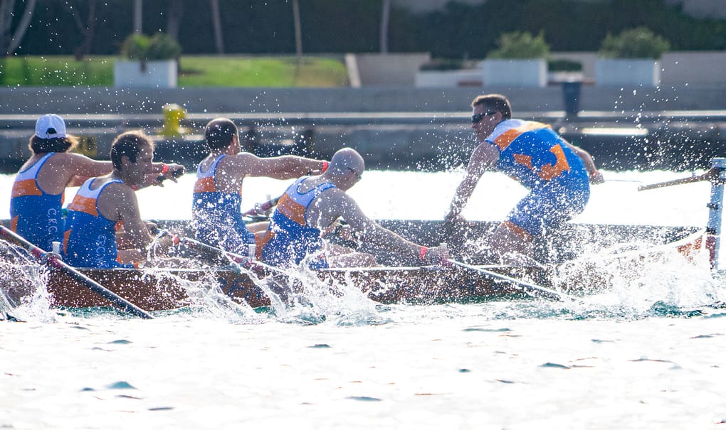 regata llaüt en la marina de Valencia. liga Suma Aprende a remar en Valencia